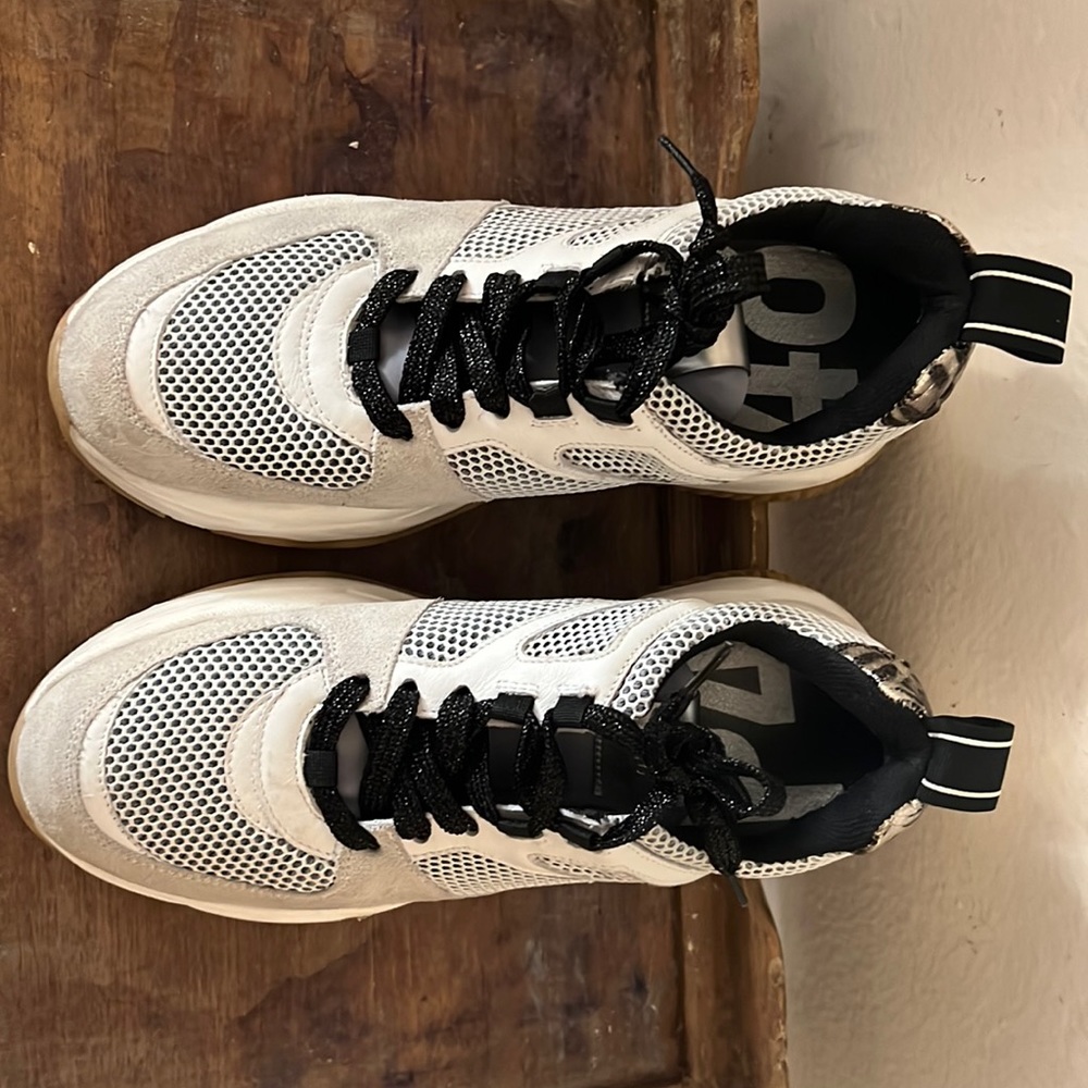 Women’s white leather/white suede sneakers. P448 luxury brand